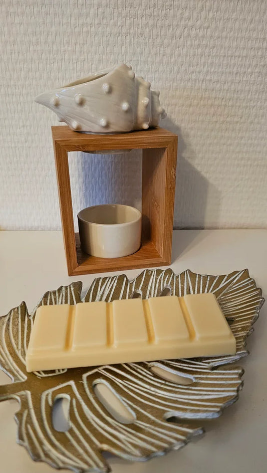 Waxmelt Golden Orchid & Lenora